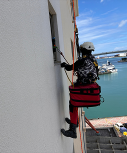 とまりんを工事している様子01